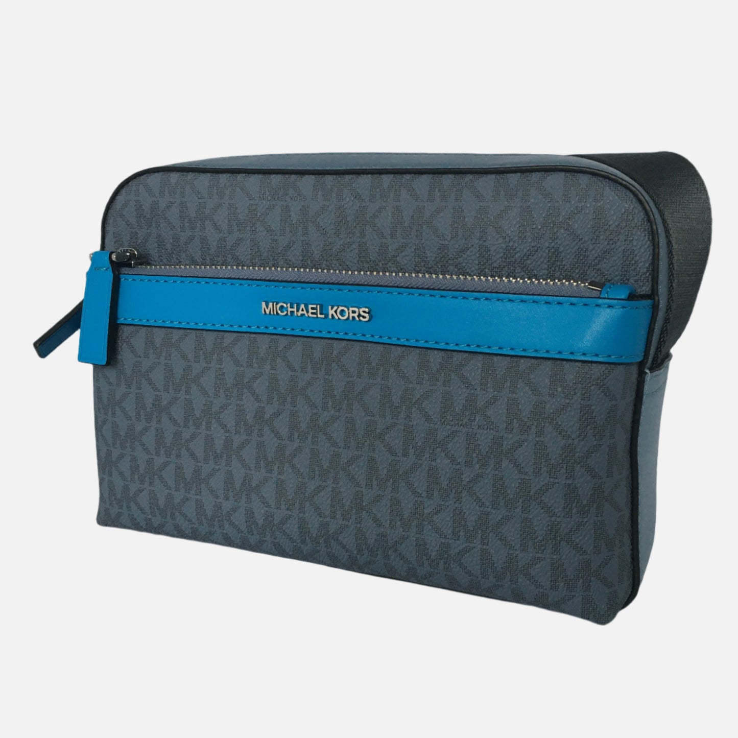 Michael Kors Bags UK Sale Cooper Denim Multi Utility Bag. Front Zipped Pocket with Michael Kors on Blue Stitched Leather Beading. 