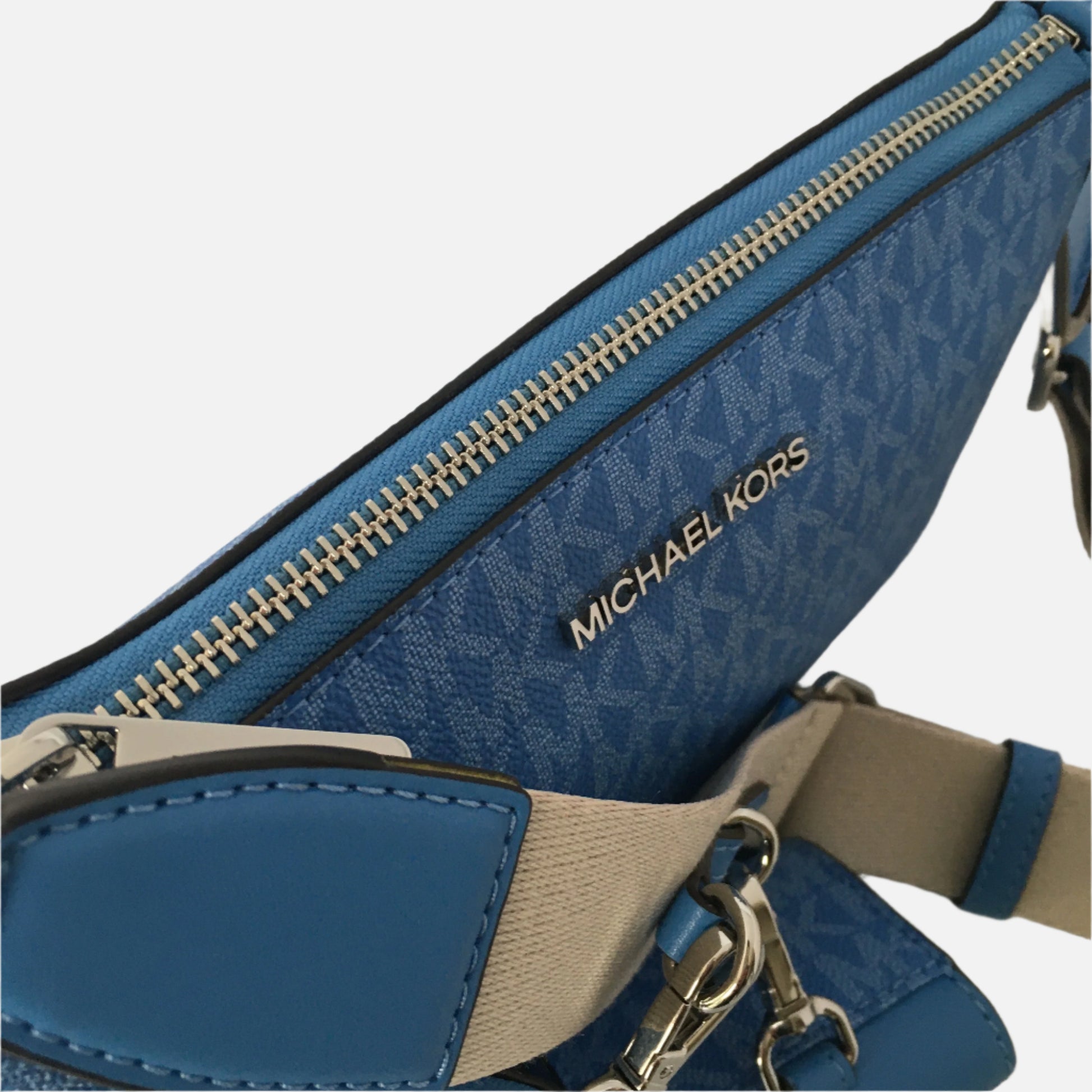 Michael Kors MK Handbag Showing Top Opening Zip and Strap.